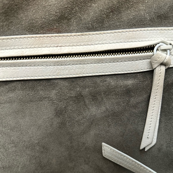 White Celine Medium Luggage Phantom Tote Soft Grained Calfskin - Picture 10 of 13